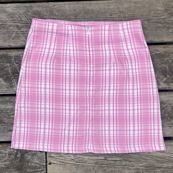 Pink Plaid Mini Skirt - Picture 5 of 8